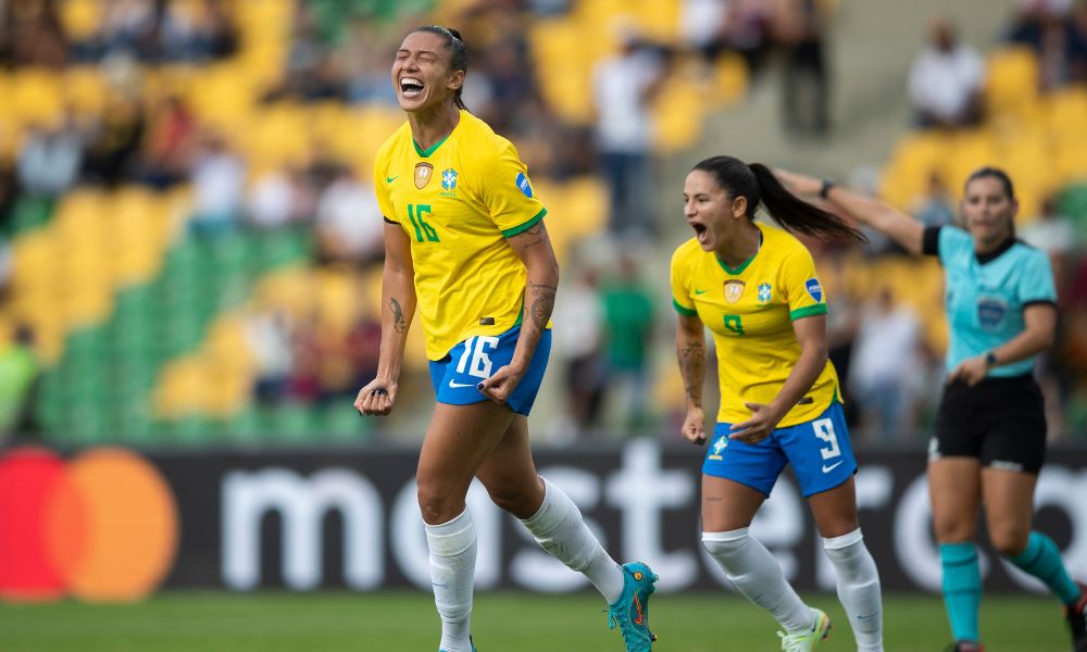 Brasileiro de futebol feminino terá semifinais só de times paulistas -  Jornal Cidade RC