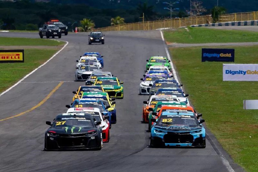 Stock Car inicia temporada 2023 com naming rights do BRB e mais de